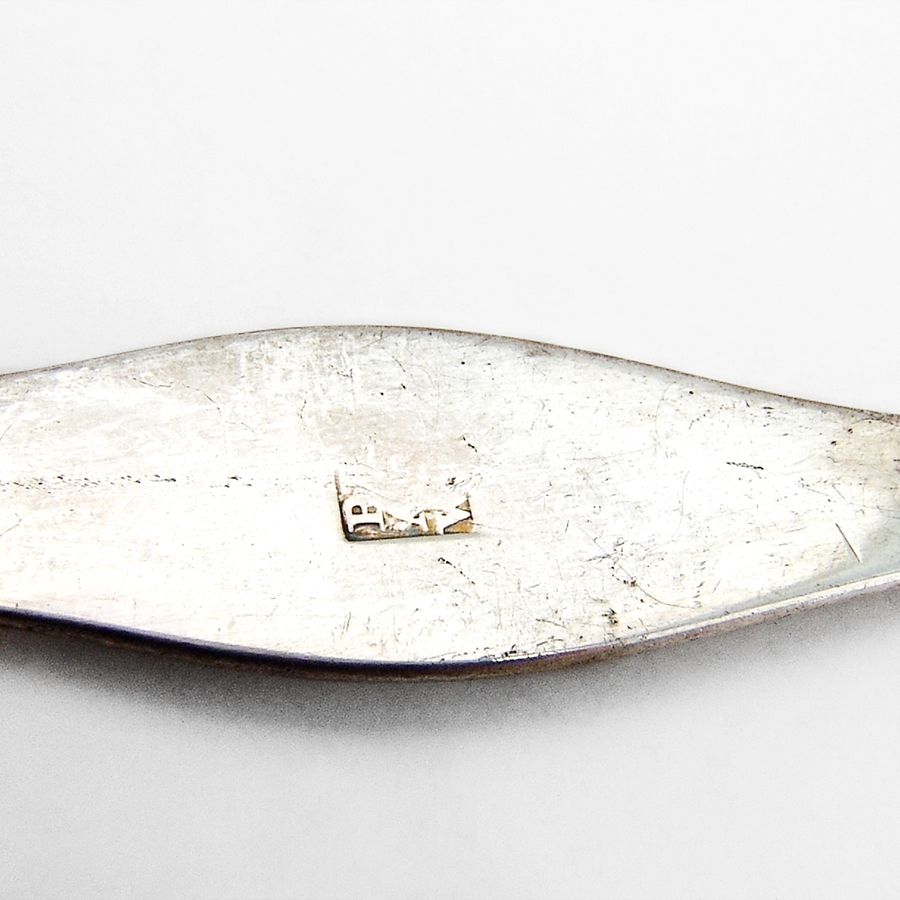 Bright Cut Engraved Tongs Acorn Bowls Bateman Sterling Mono
