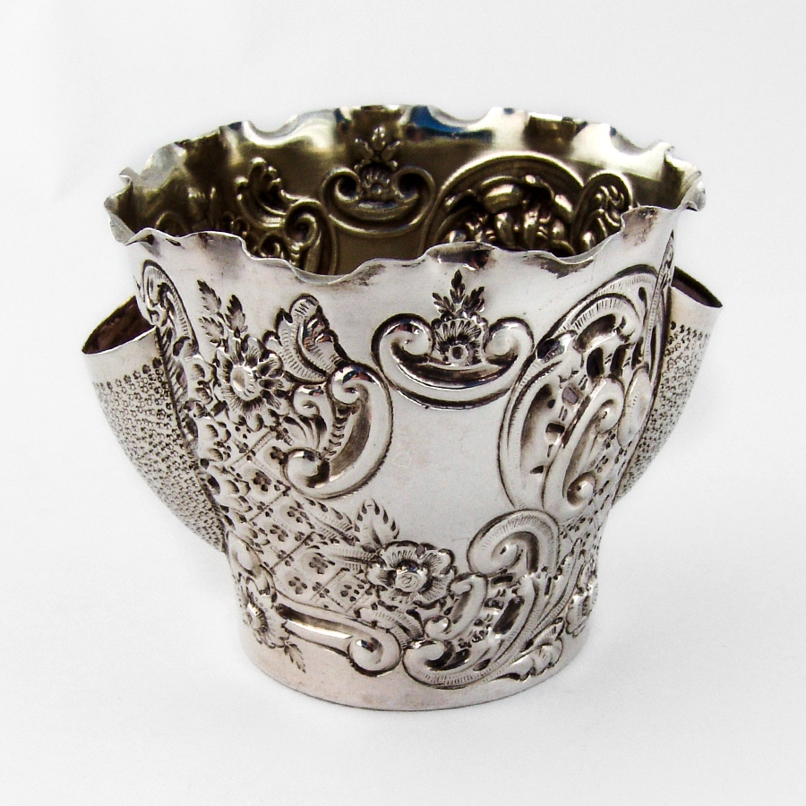 English Repousse Vanity Open Jar Sterling Silver 1899