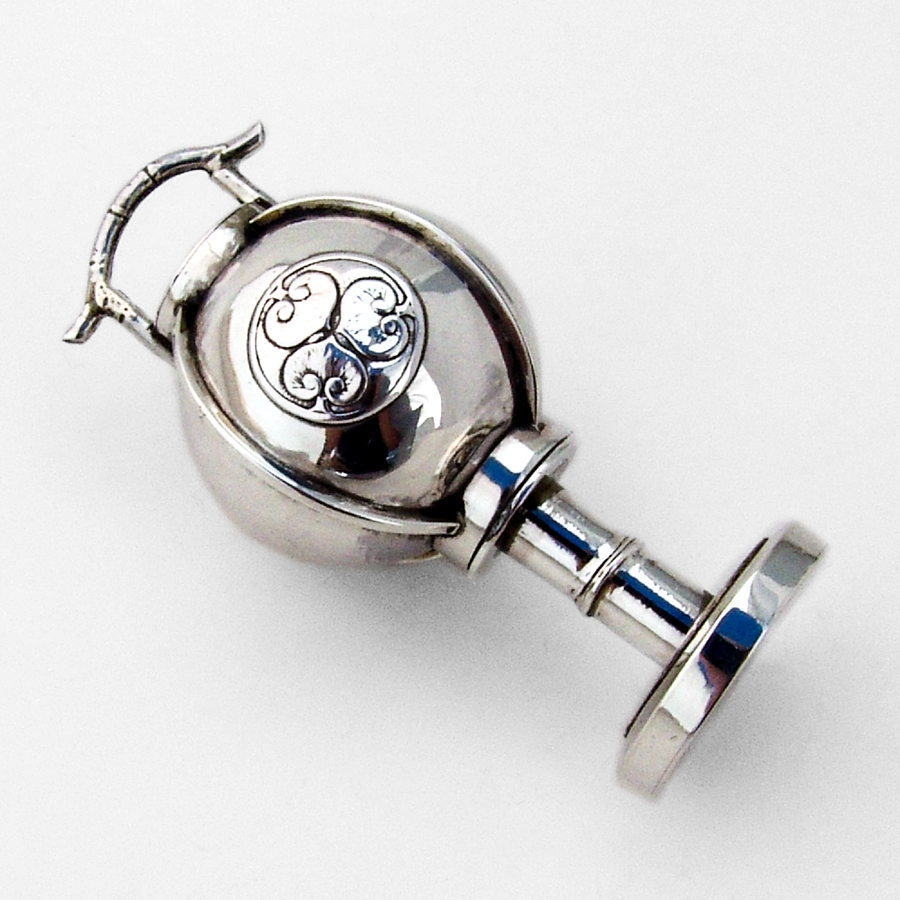 Japanese Lotus Leaf Lantern Form Shaker Sterling Silver 1960