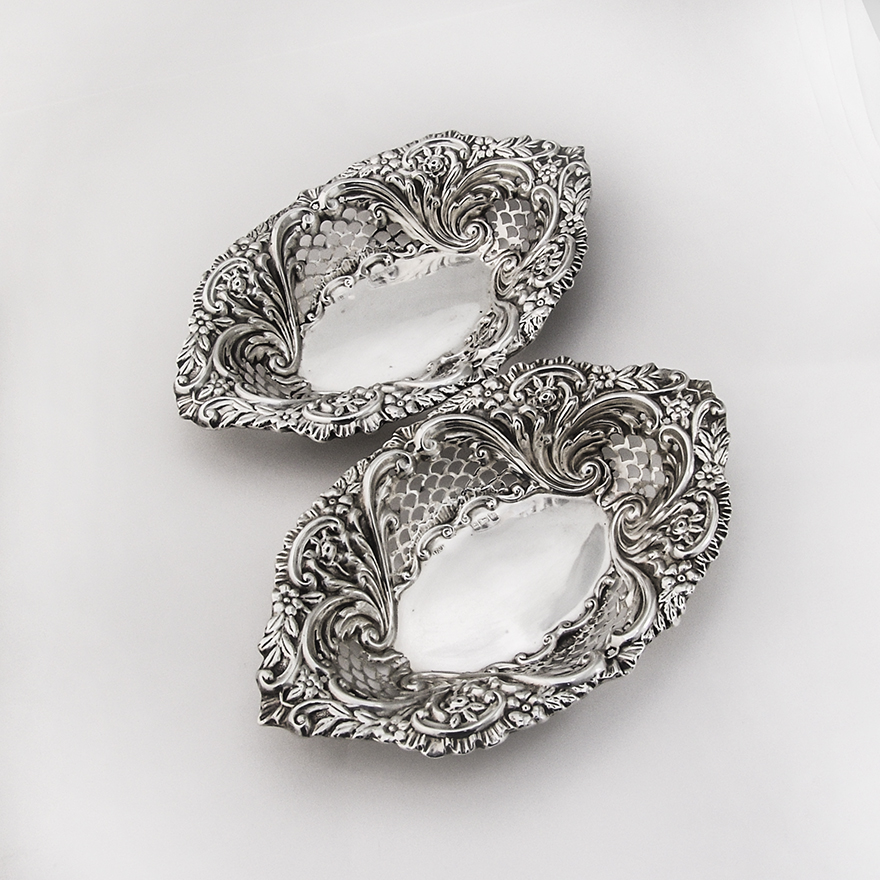 English Repousse Openwork Oval Bowls Pair Sterling Silver 1902