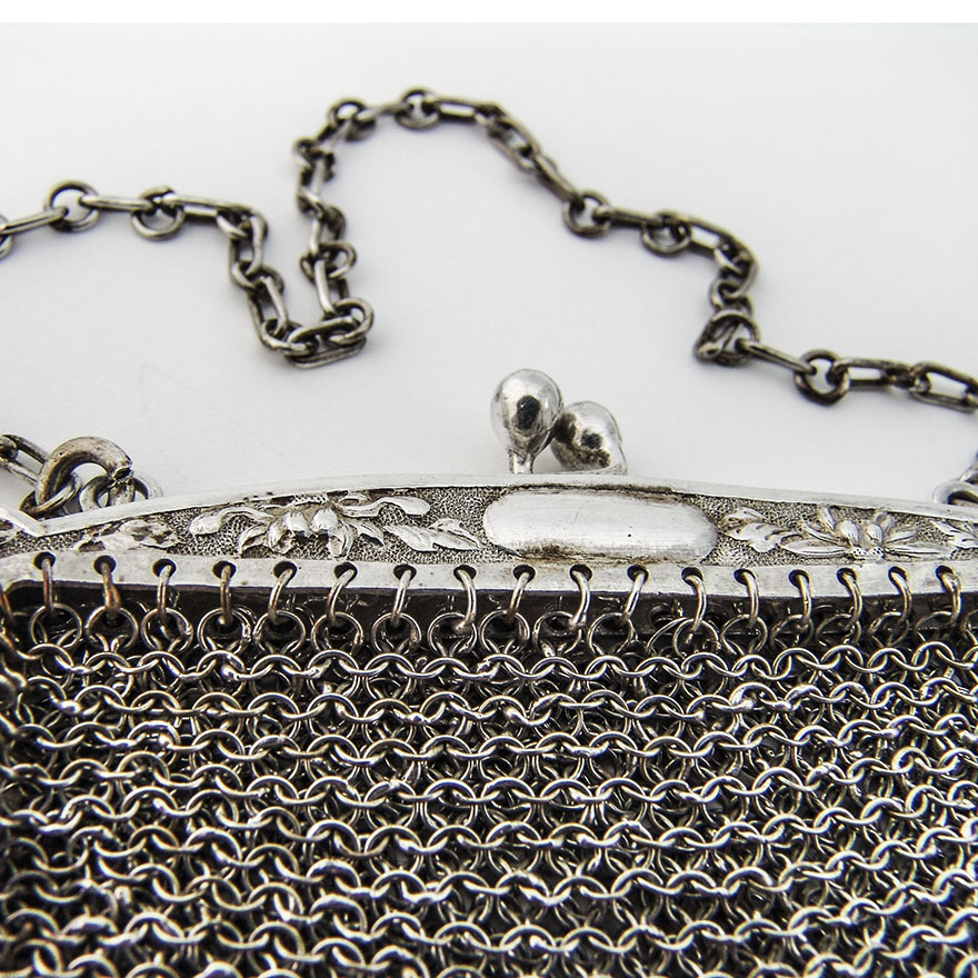 Chinese Export Silver Floral Mesh Chain Purse Leeching 1855
