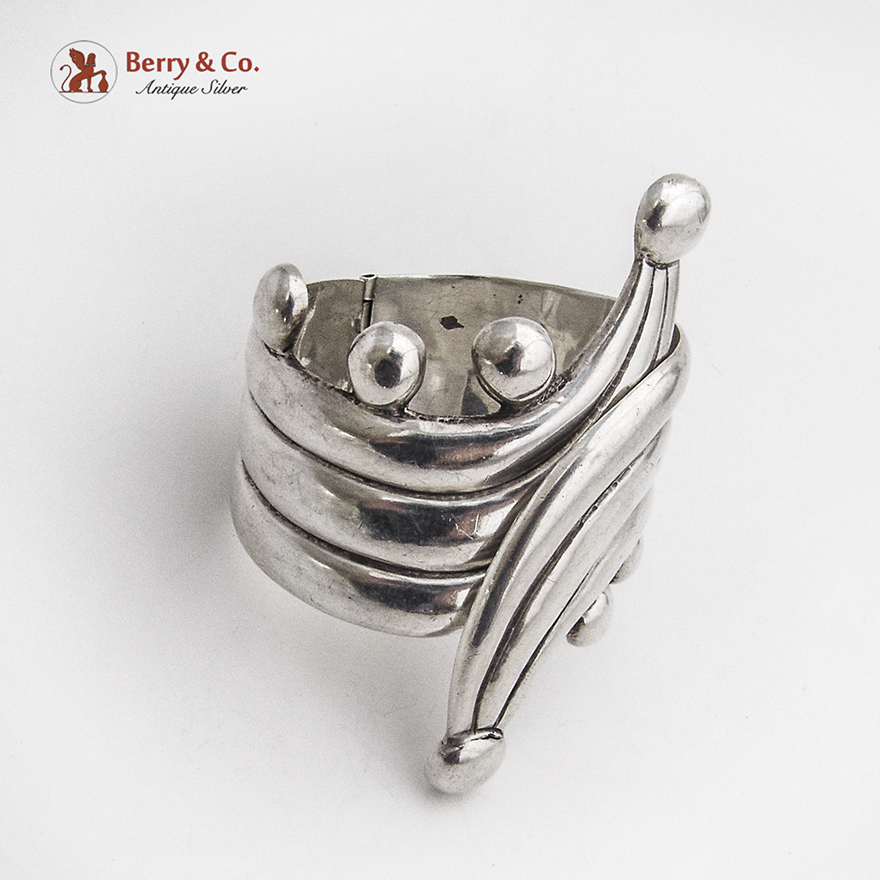 Ornate Banded Cuff Bracelet Spring Loaded Sterling Silver Mexico