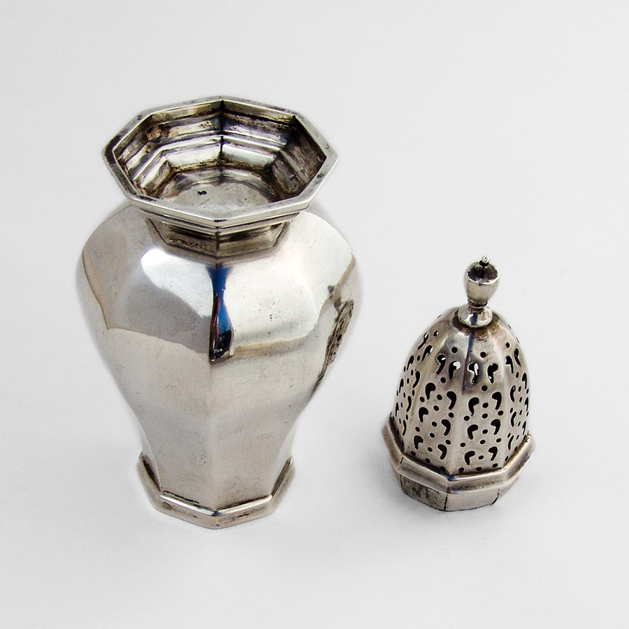 Colonial Revival Sugar Shaker Hamilton Inches Sterling Silver 1900 Edinburgh