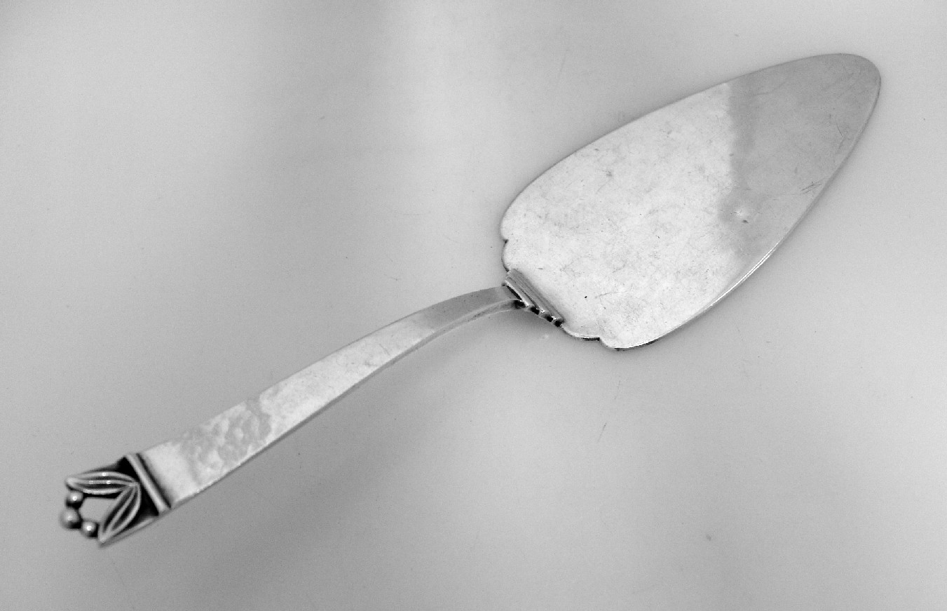 Cellini Arts and Crafts Pie Server Sterling Silver 1920