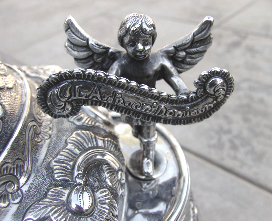Spanish Colonial Peruvian Coca Leaf Box 18th Century Sterling Silver