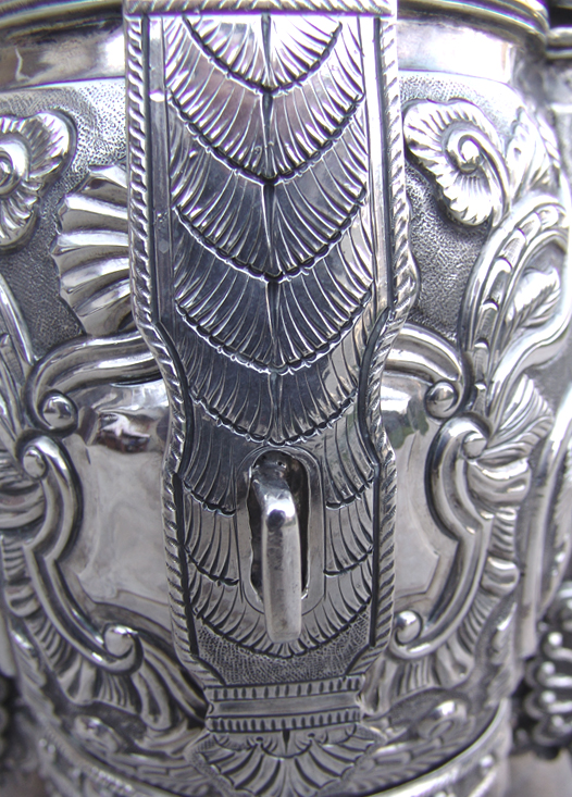 Spanish Colonial Peruvian Coca Leaf Box 18th Century Sterling Silver
