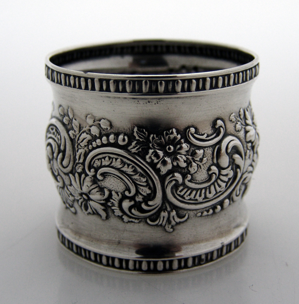 Floral Scroll Repousse Napkin Ring Sterling Silver Alvin 1900 Monogram LD