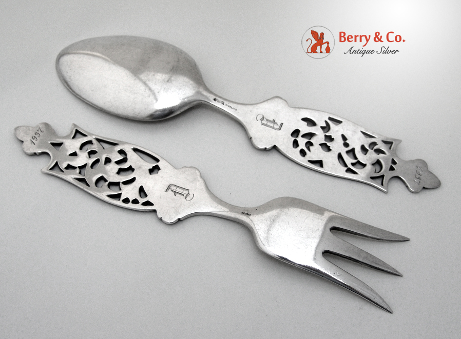 Ornate Open Work Large Salad Serving Set Reed and Barton 1937