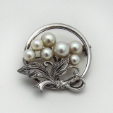 .Mikimoto Round Foliate Pearl Brooch Sterling Silver Tokyo