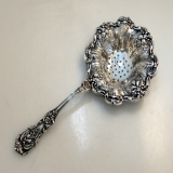 .Francis I Sterling Silver Tea Strainer Reed and Barton