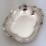 .Cellini Arts and Crafts Style Silver Serving Bowl Chicago 1920 
