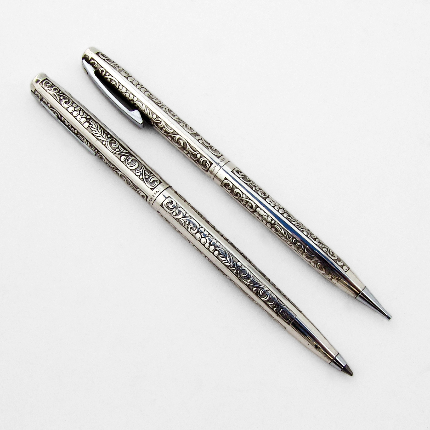 GORGEOUS HIGH QUALITY SLIM CROSS POLISHED SILVER PEN AND PENCIL SET